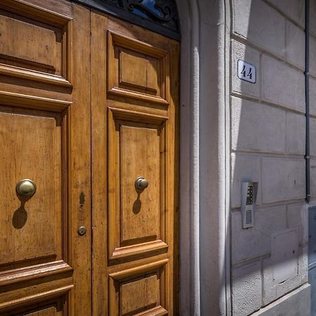 Classic Tuscany Apartments By Mmega Флоренция Экстерьер фото
